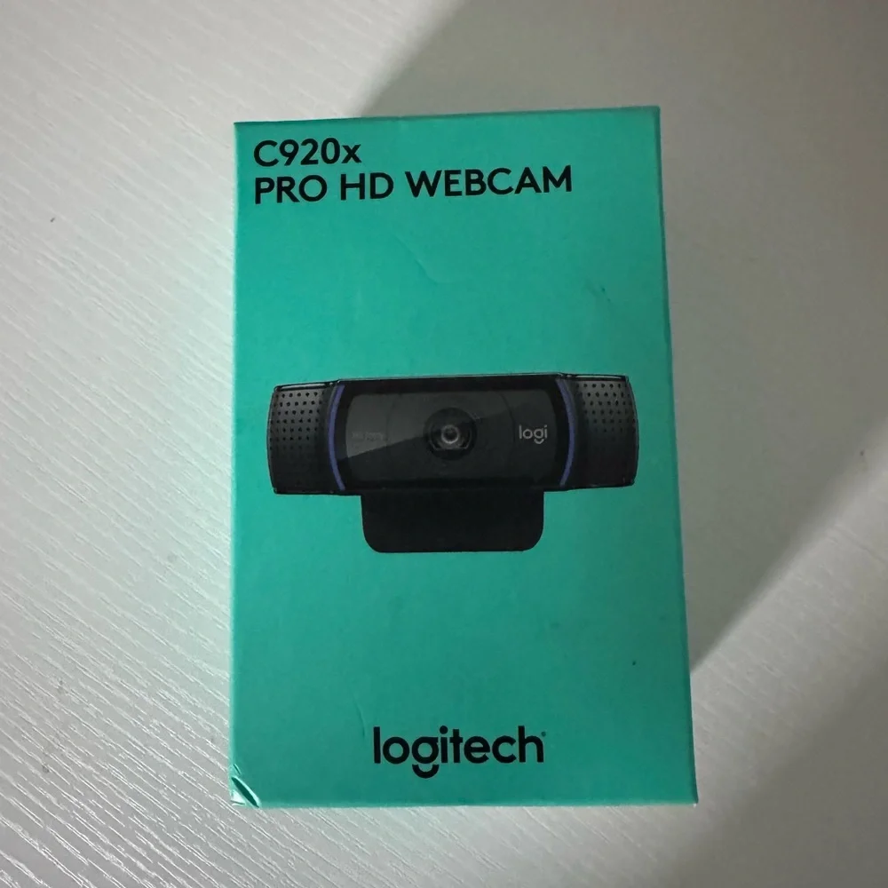Logitech C920x HD Webcam - Black and Blue